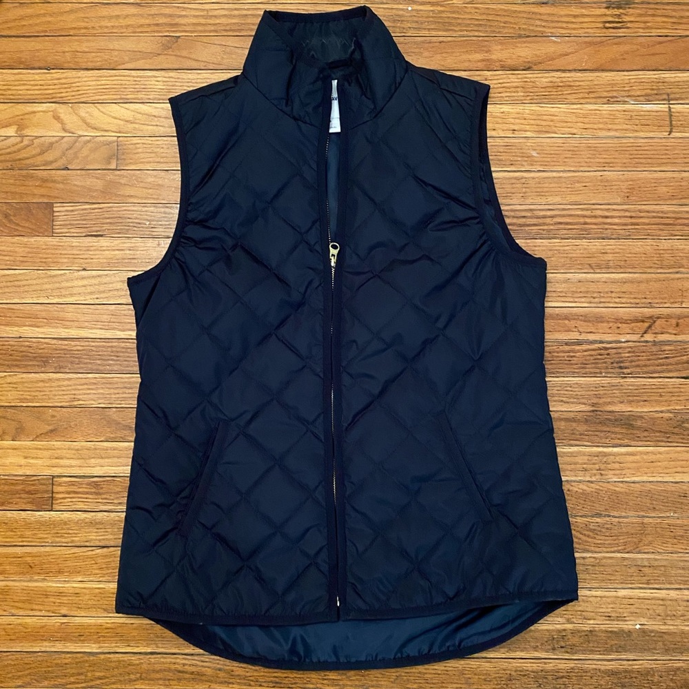 Old Navy Quilted Zip Up Vest